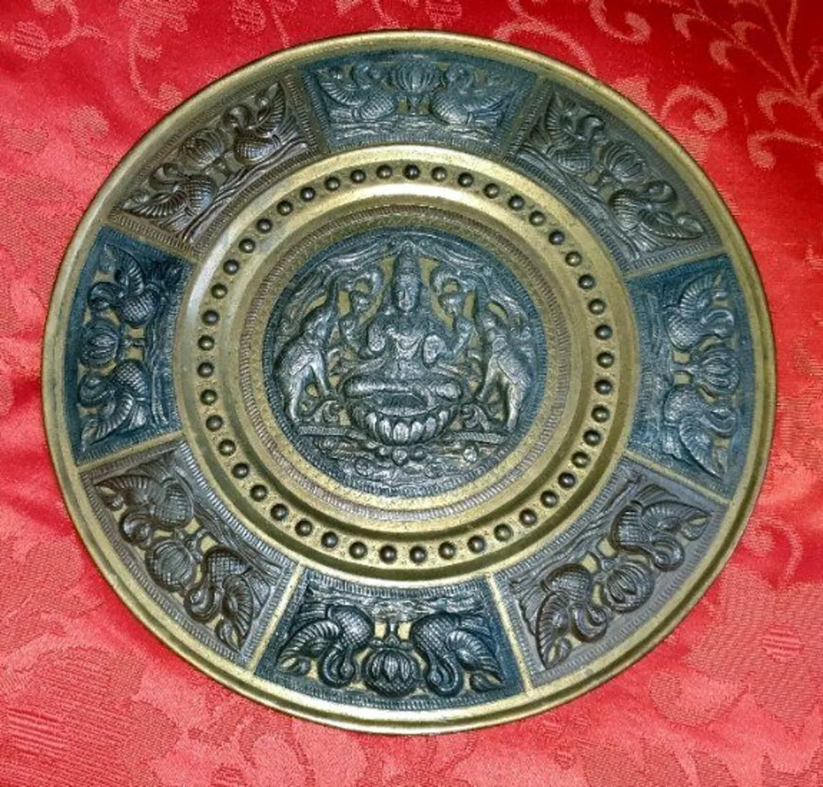 Pristine Vintage Indian Tanjore Tri-Metal Wall Art - Image 4