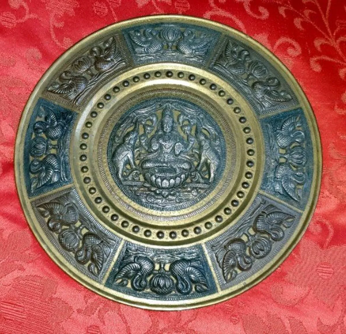Pristine Vintage Indian Tanjore Tri-Metal Wall Art - Image 3