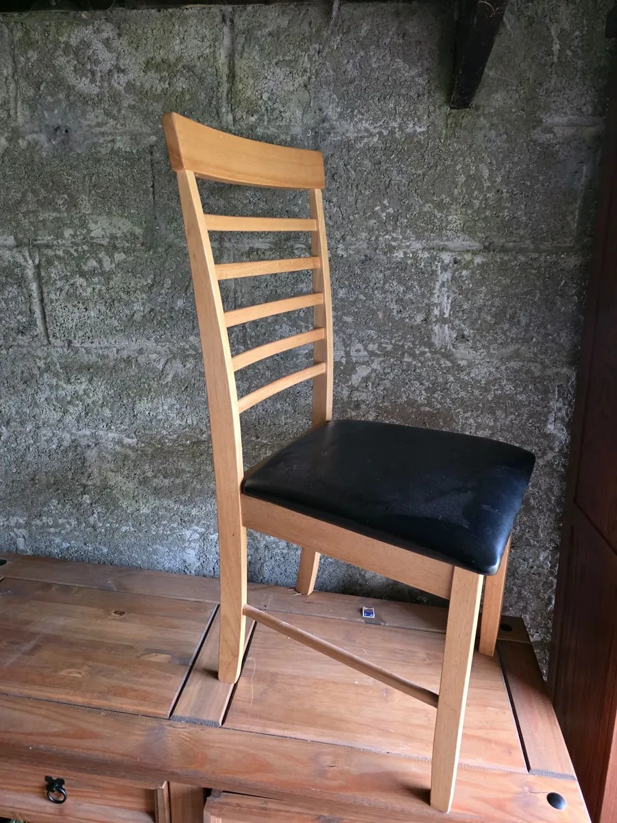 Table & 3 chairs - Image 2