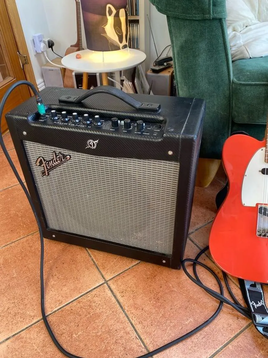 Fender Mustang 2 guitar amp - Image 1