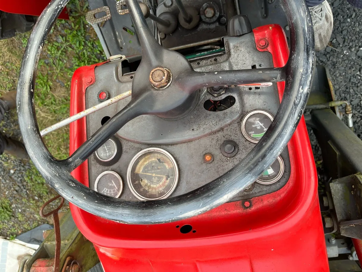 Massey Ferguson 165 - Image 2