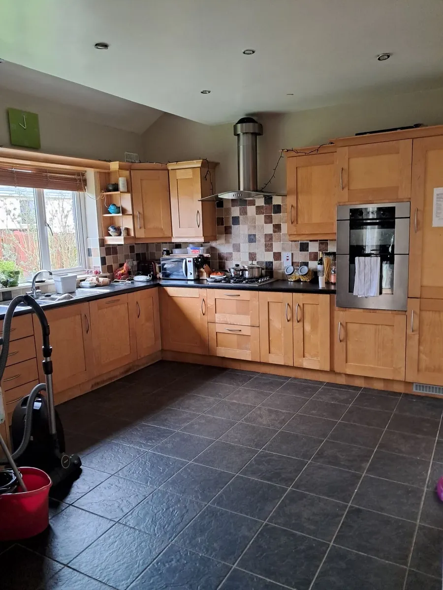 Kitchen - Image 4