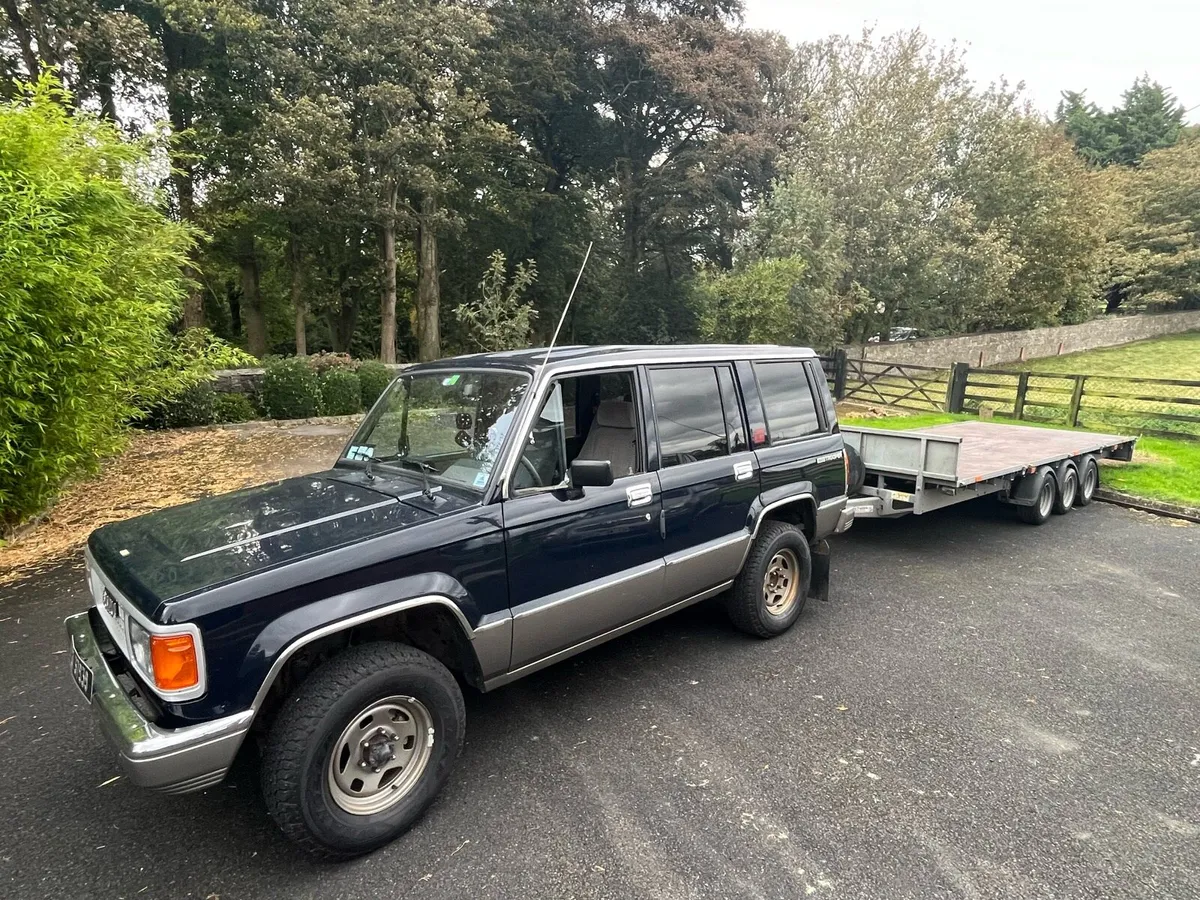 Isuzu trooper very unique