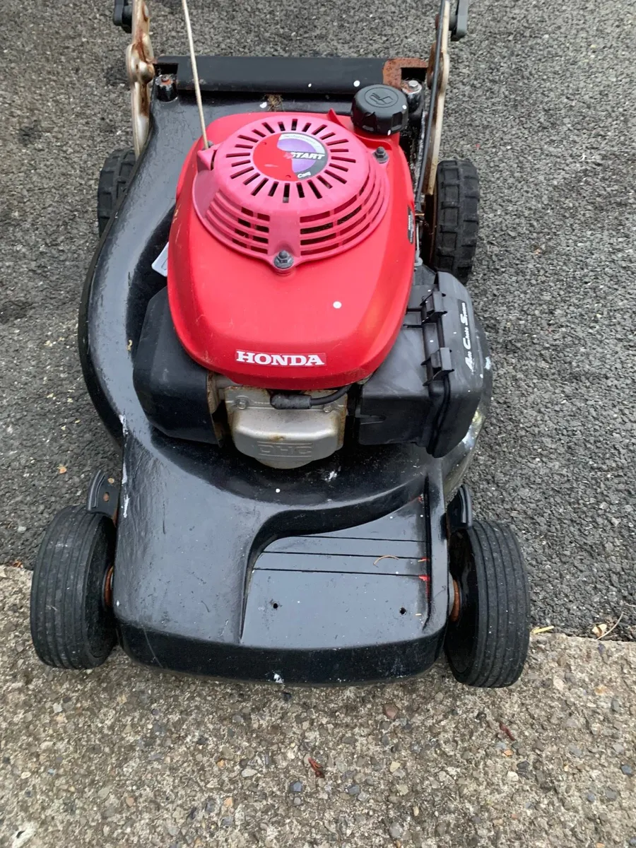 Honda mower - Image 1