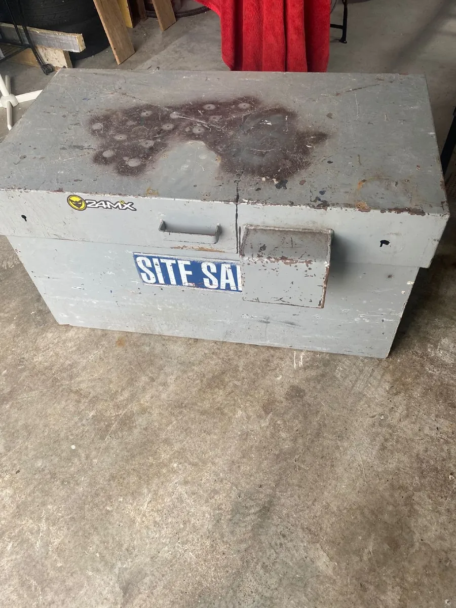 Tool security box - Image 1