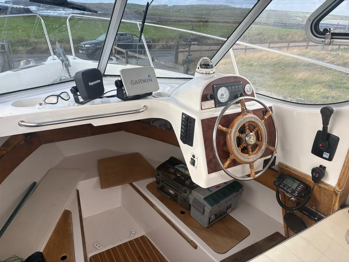 Arvor 23 boat - Image 3