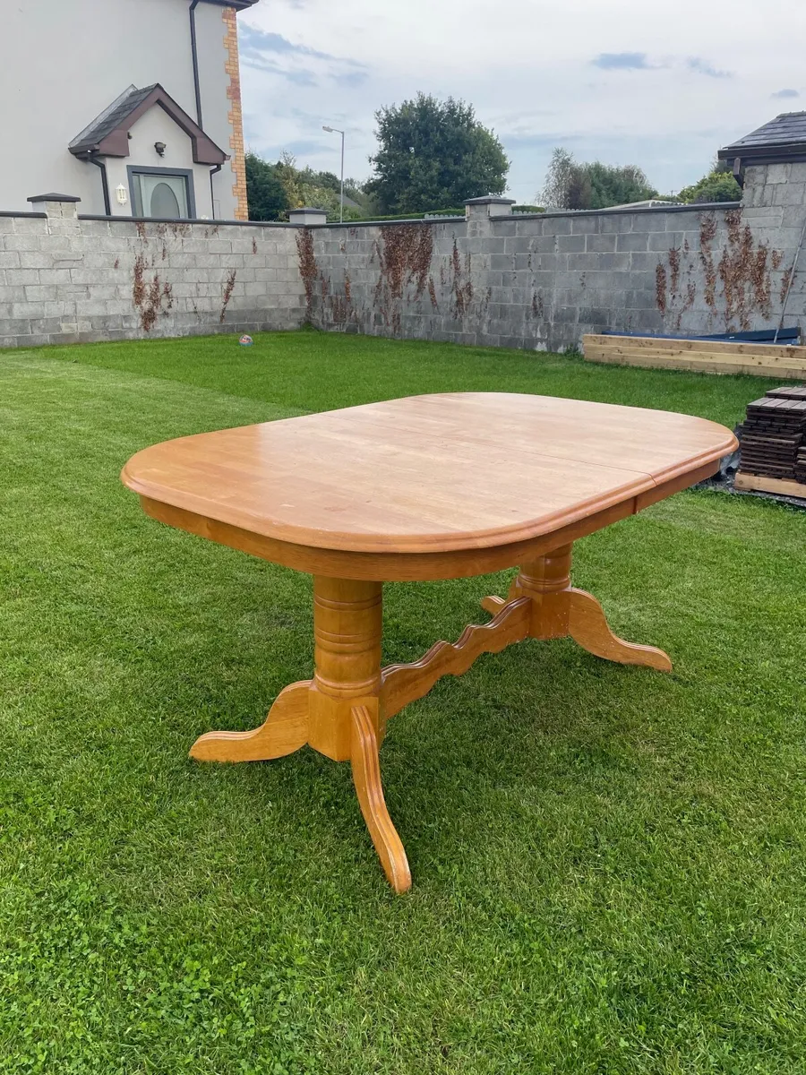 Kitchen Table - Image 4