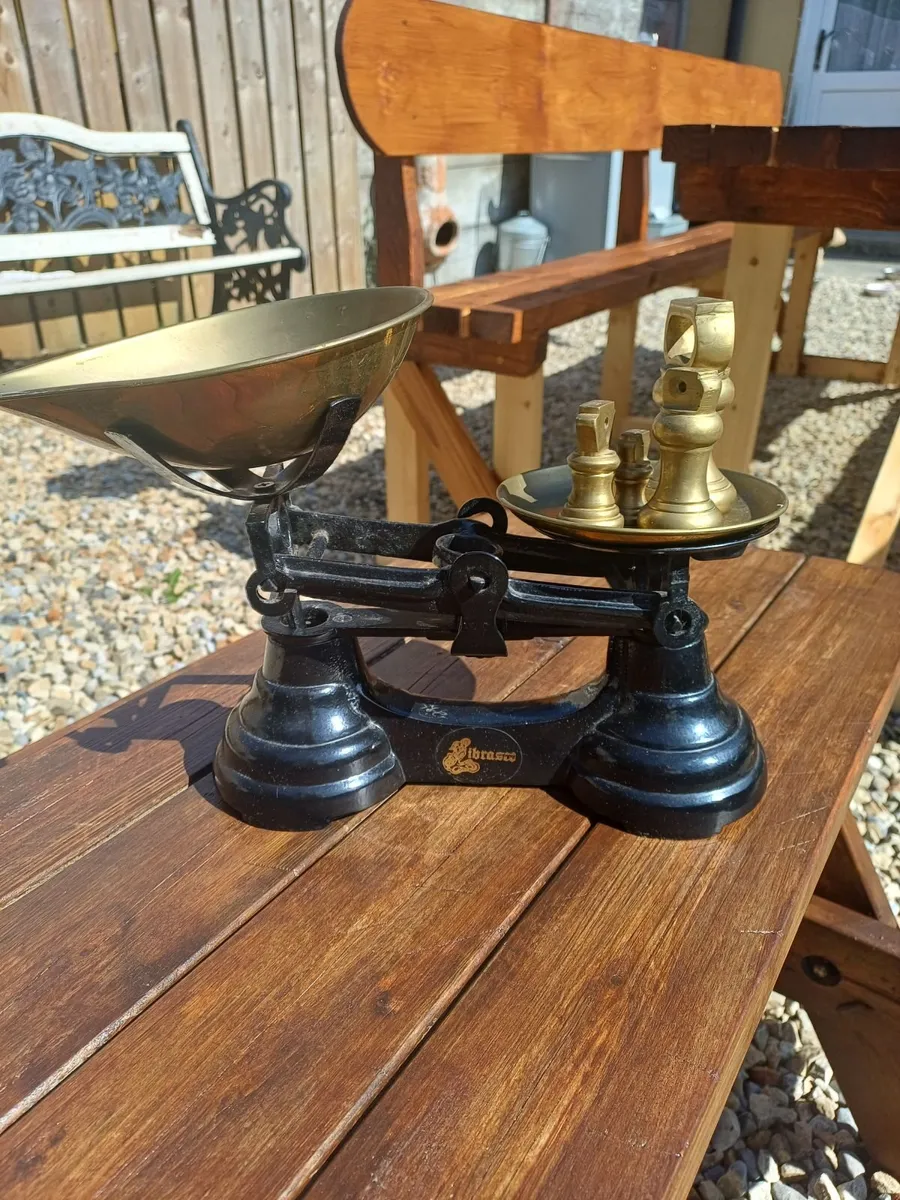 Vintage Librasco Cast-iron Scales - Image 2