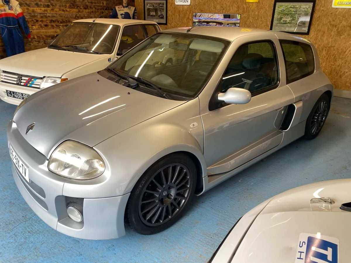 Clio V6 - Image 4
