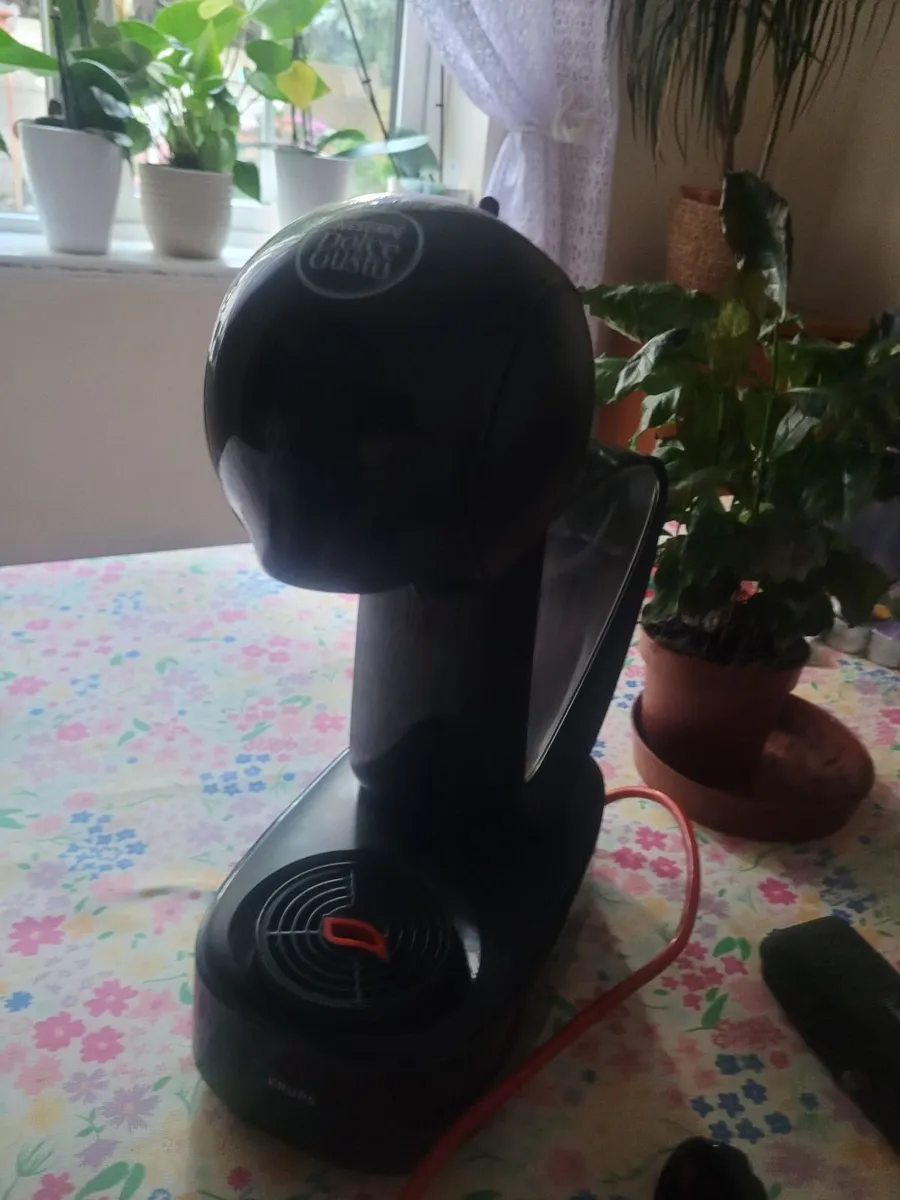 Dolce Gusto machine - Image 1