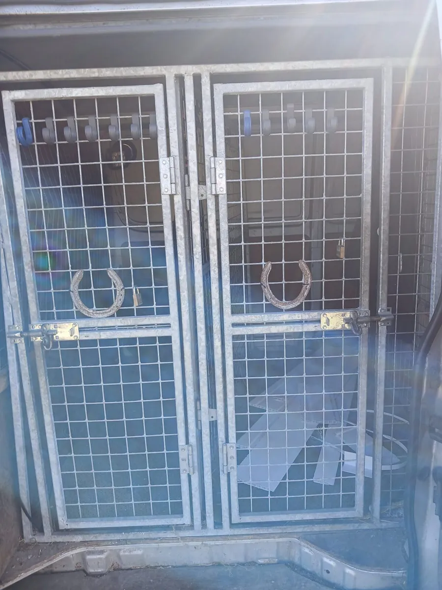 Kennels for a hiace van - Image 2