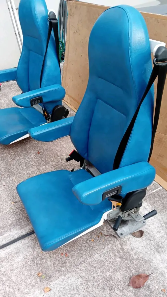Seats - Image 1