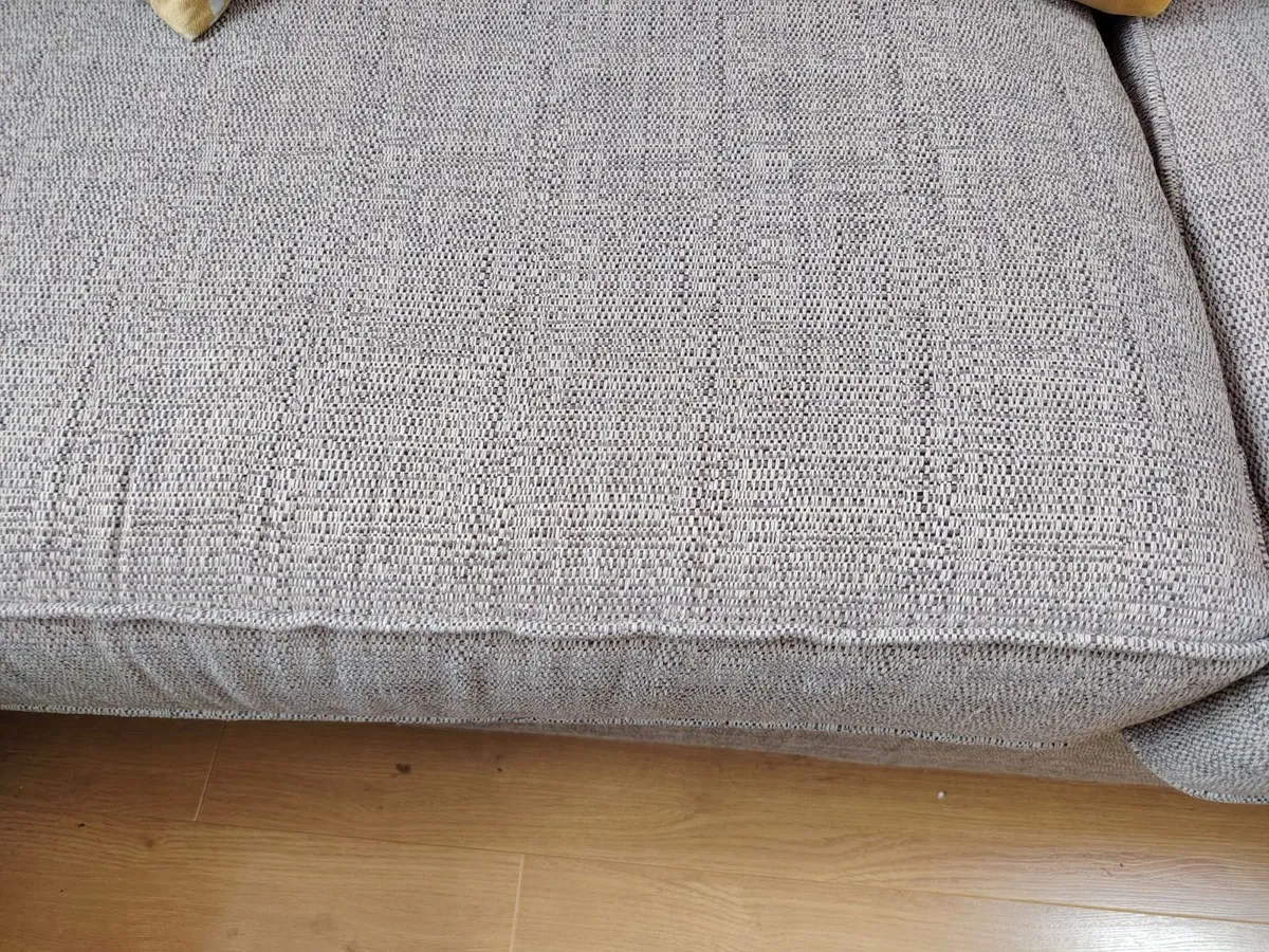 L shaped sofa - Image 2