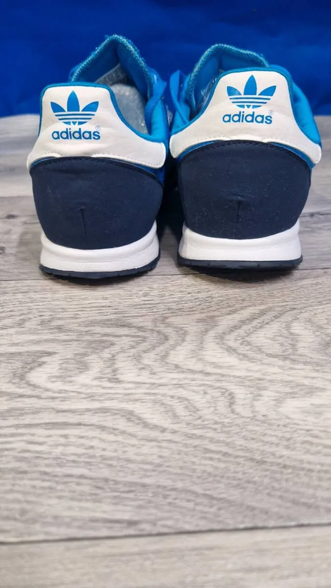 Adidas Originals 5.5 - Image 4
