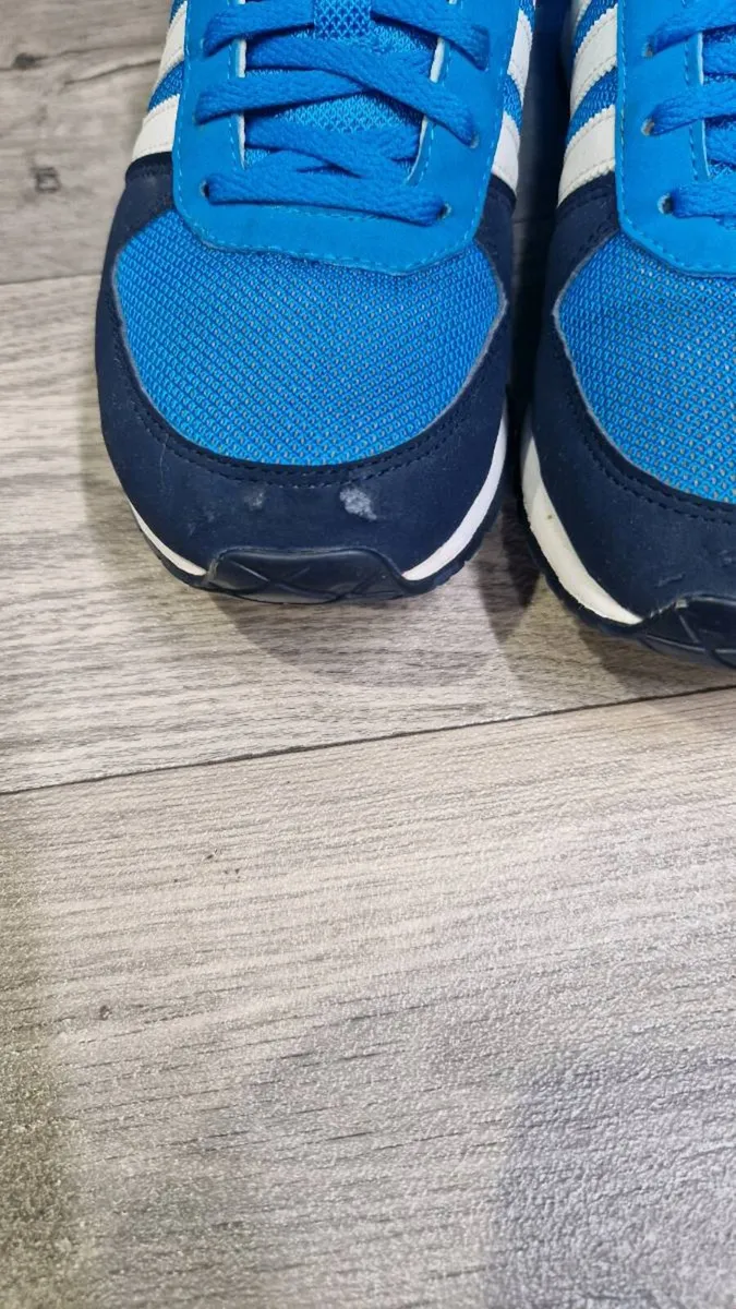Adidas Originals 5.5 - Image 3