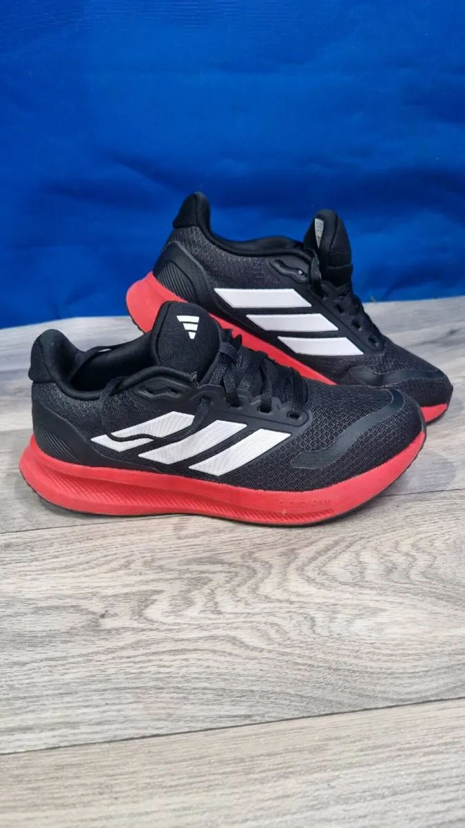 Adidas Cloudfoam 5.5 - Image 1