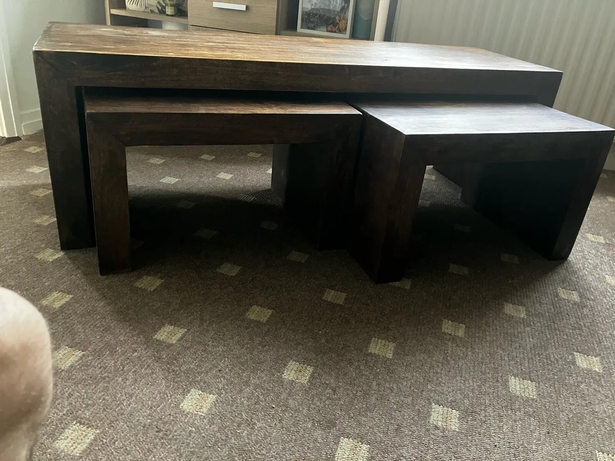 Nested coffee table set - Image 2