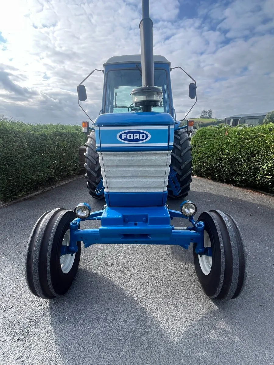Ford 7910 - Image 4