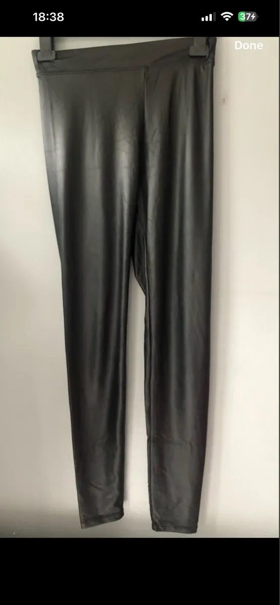 Ladies leggings size S €5 - Image 1