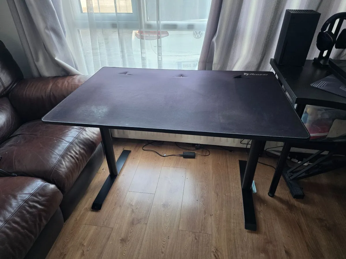 Gaming table - Image 2
