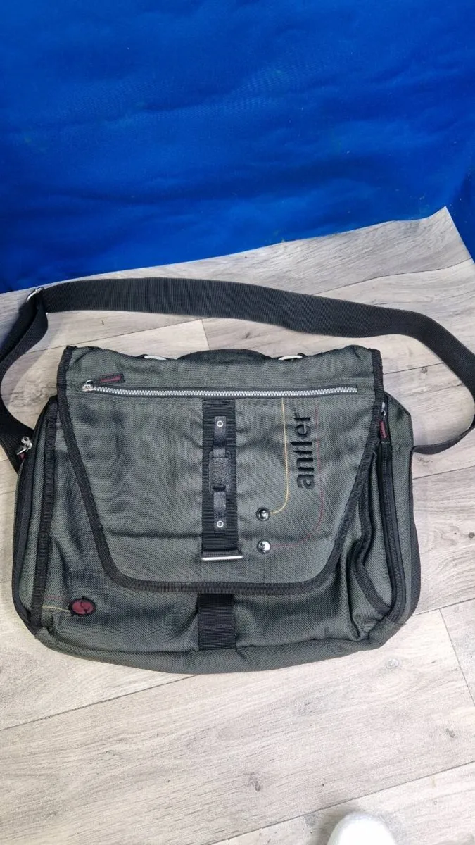 Antler Large Messenger Bag - Image 1