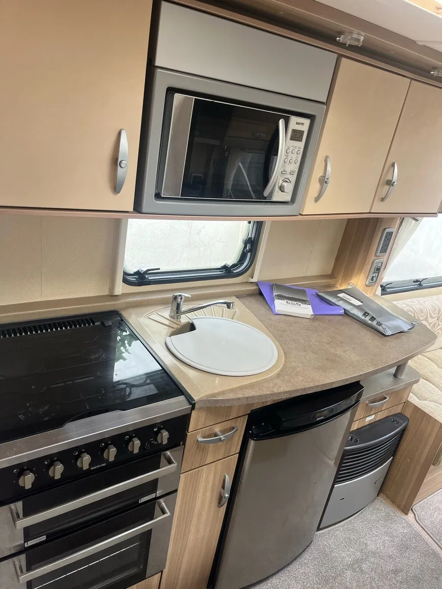 2018 Sterling Eccles caravan - Image 4