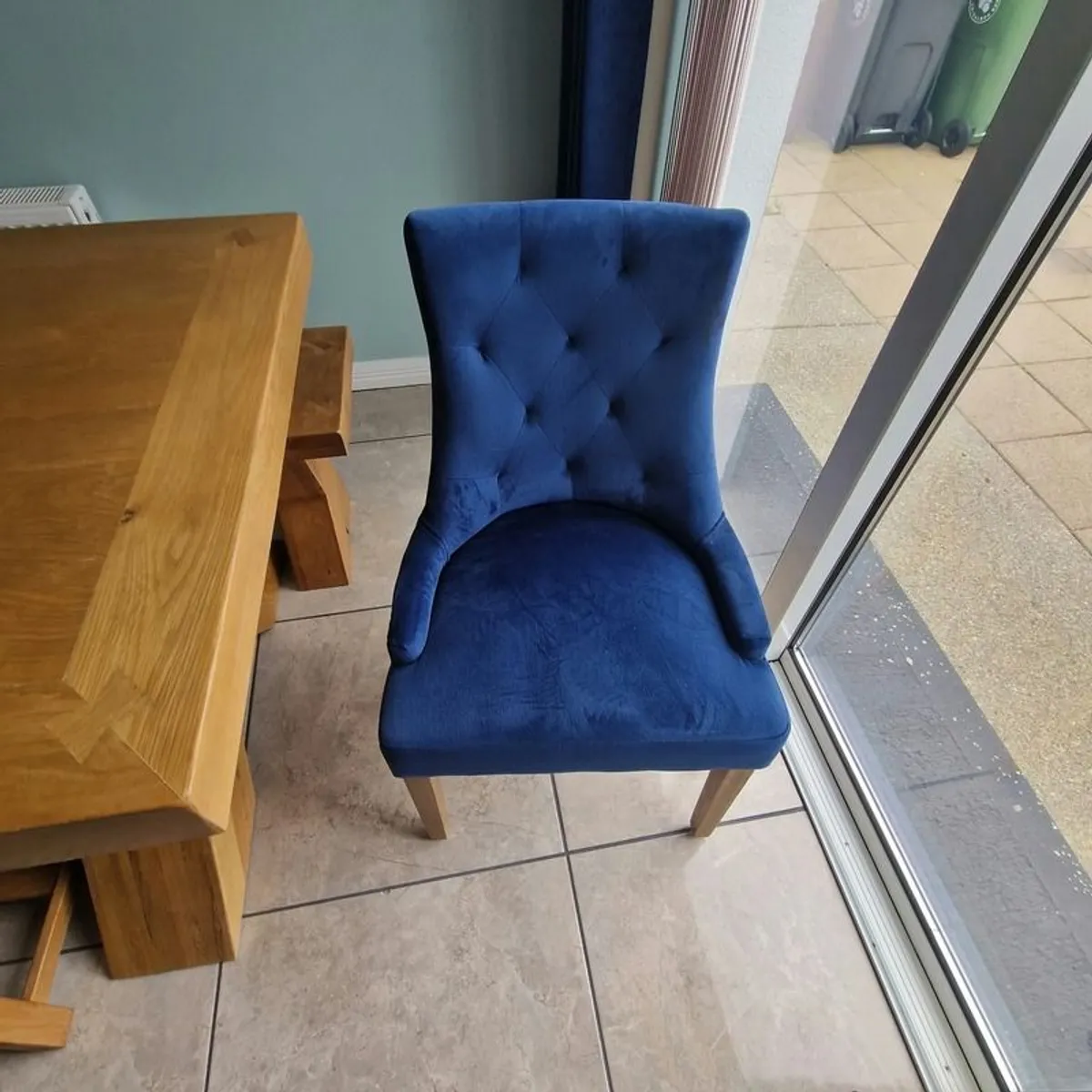 Kitchen Table and Chairs - Image 4