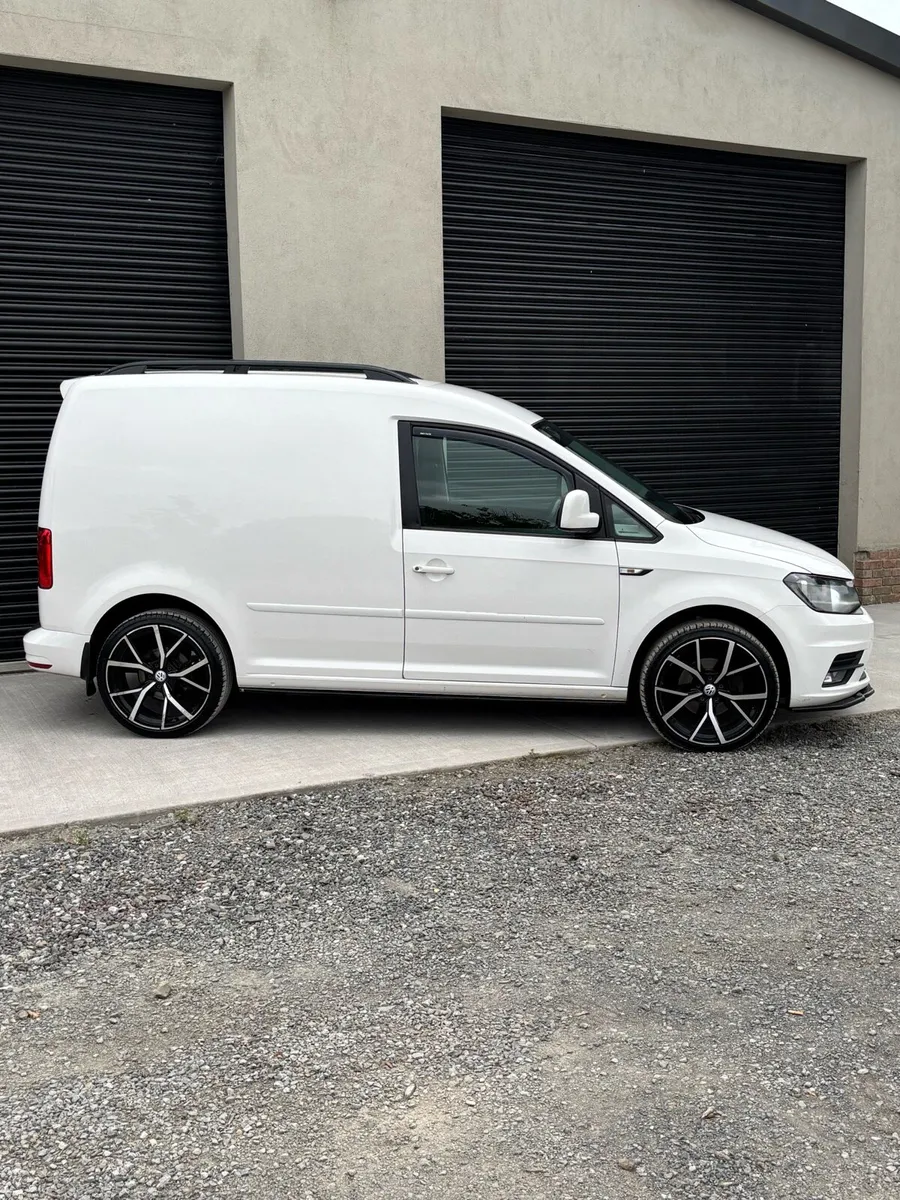 2018 2.0l caddy - Image 2