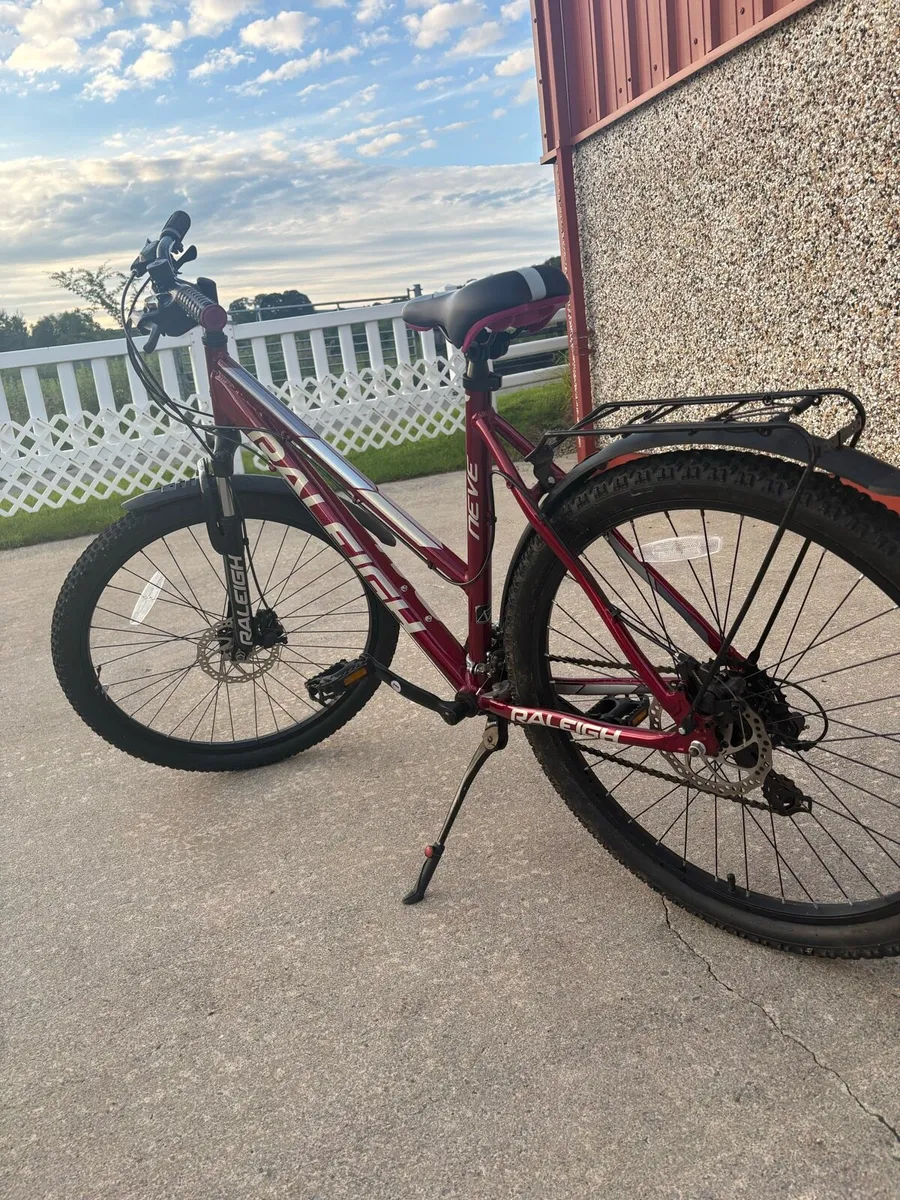 Ladies Raleigh bicycle - Image 2