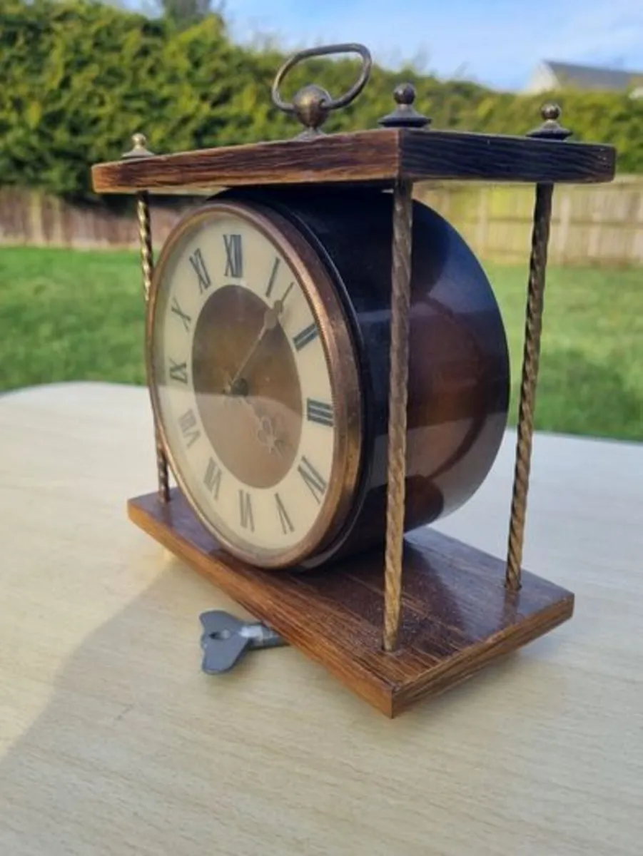 Vintage mantel clock/desk clock "Vesna" - Image 4