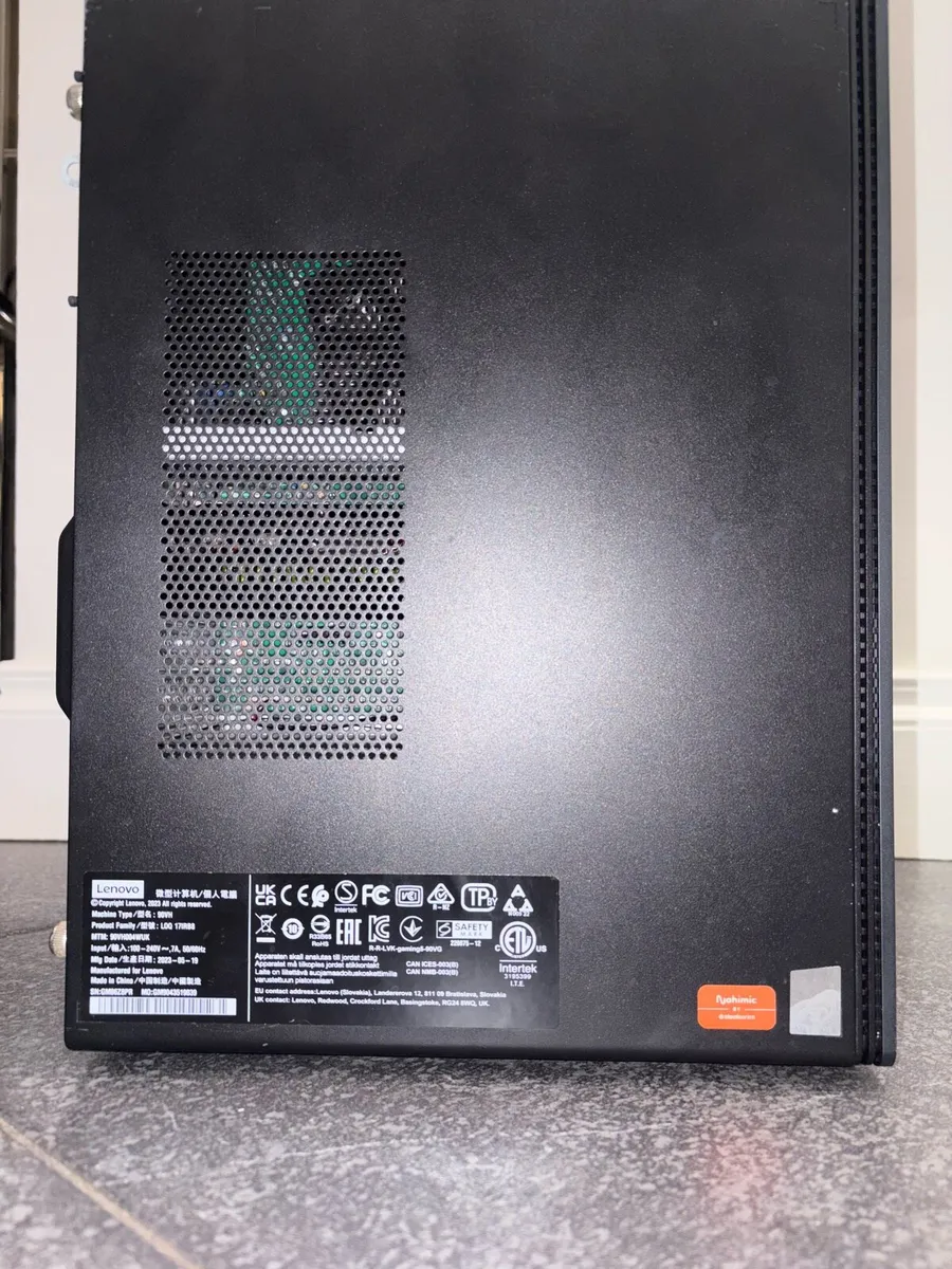 P C - Image 2