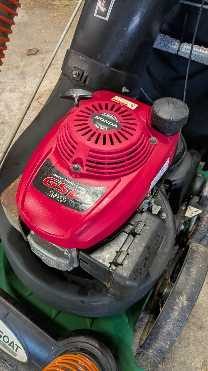 Billy Goat MV650 SPH self propelled vacuum - Image 3