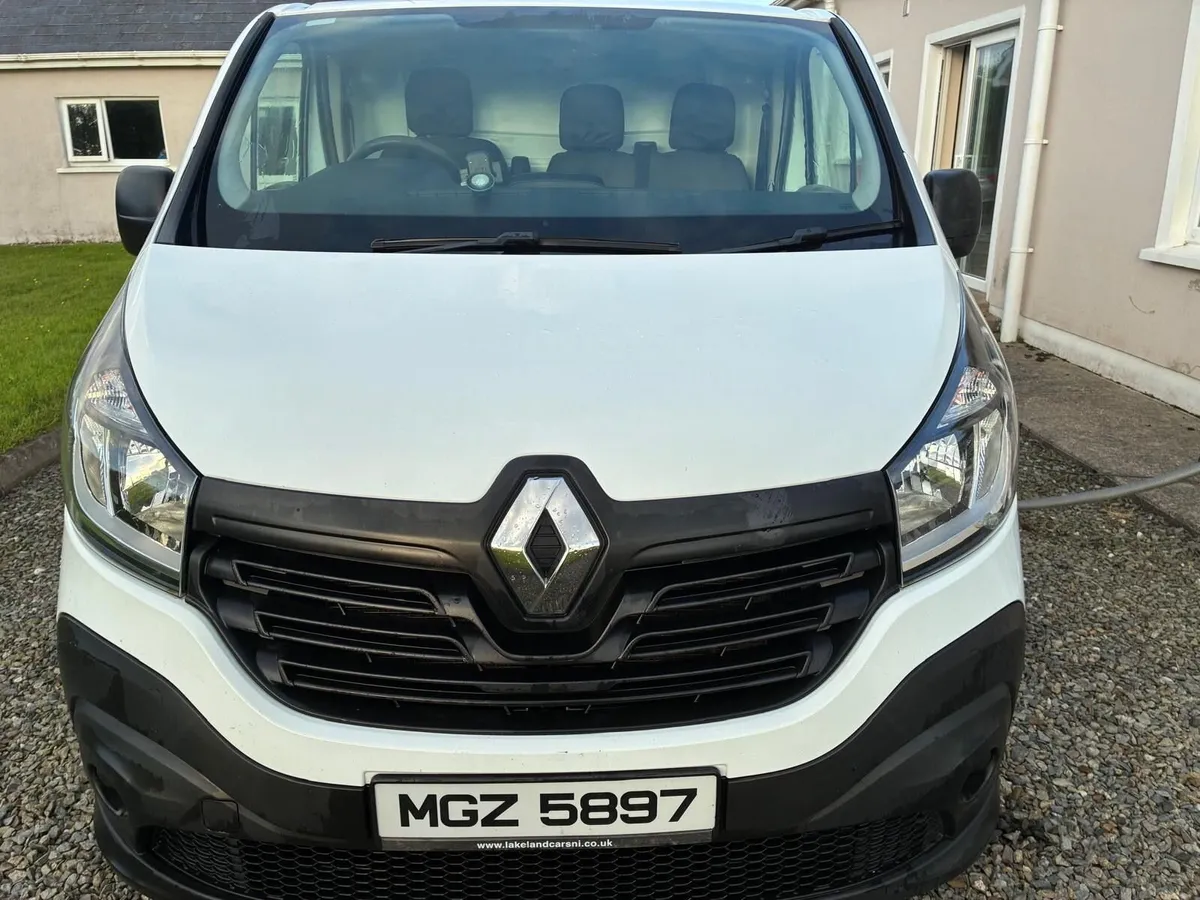 Renault Trafic 2017 - Image 1