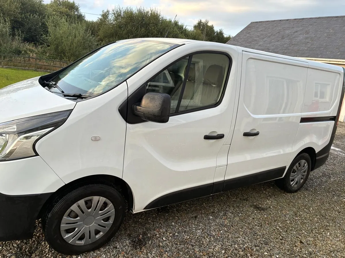 Renault Trafic 2017 - Image 3