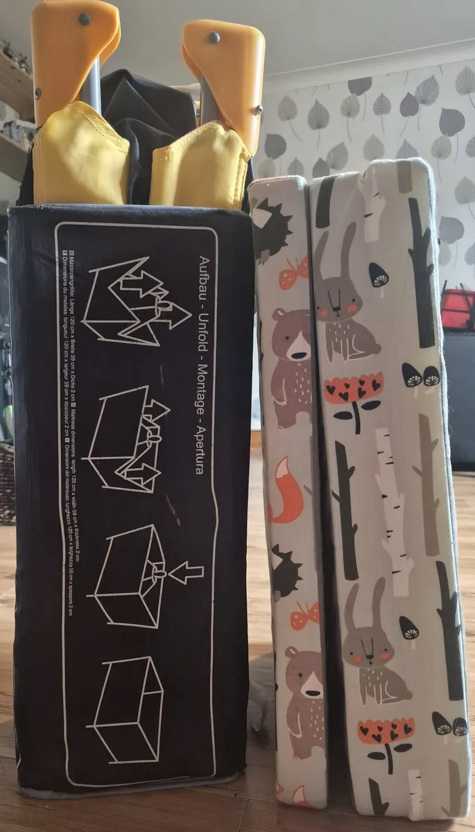 Travel cot with deep foam, foldable mattress - Image 3