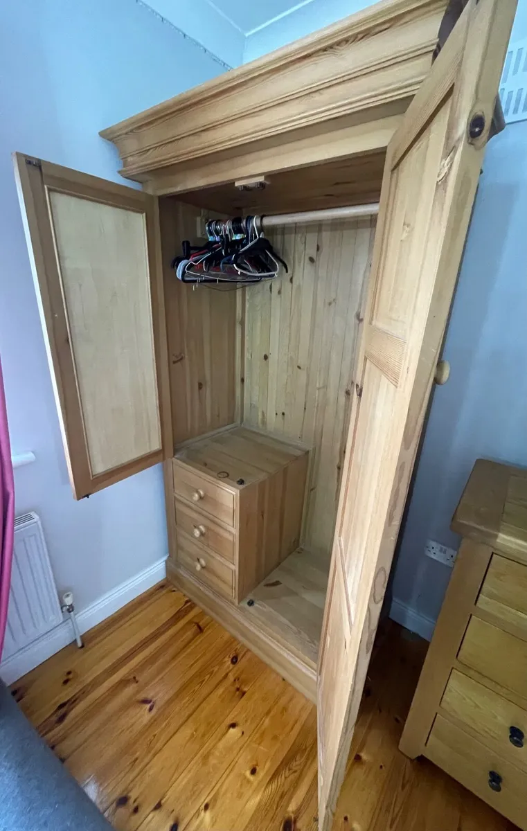 Wardrobe - Image 2