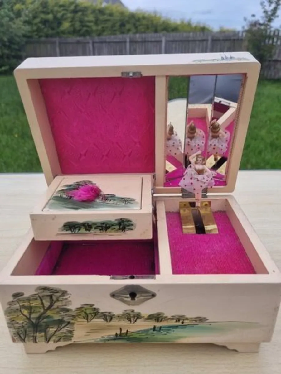 Antique Japanese music box with jewelry box - Image 2