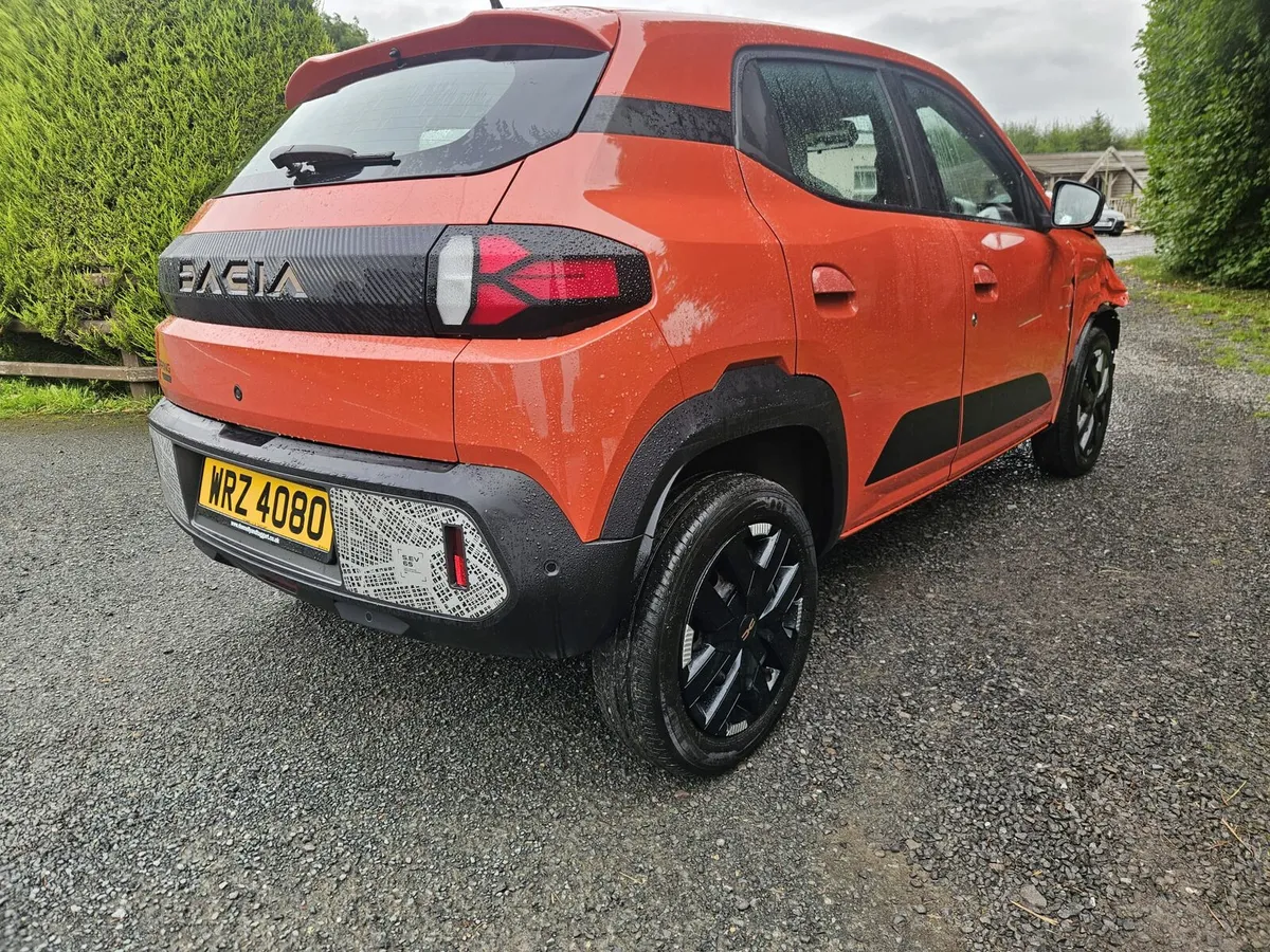 2025 Dacia Spring Extreme EV - Image 4