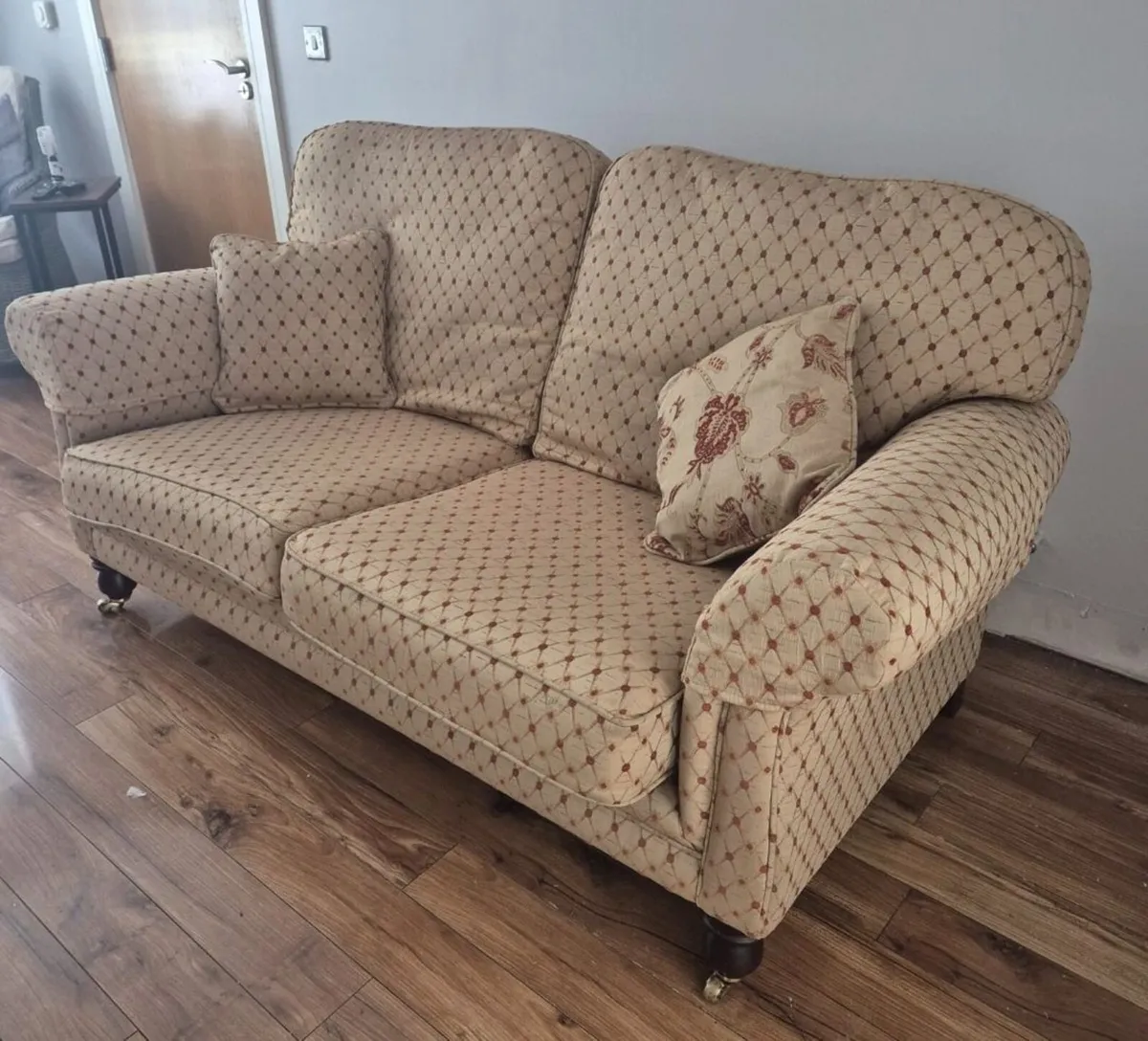 FINLINE Sofa and two arm chairs - Image 2