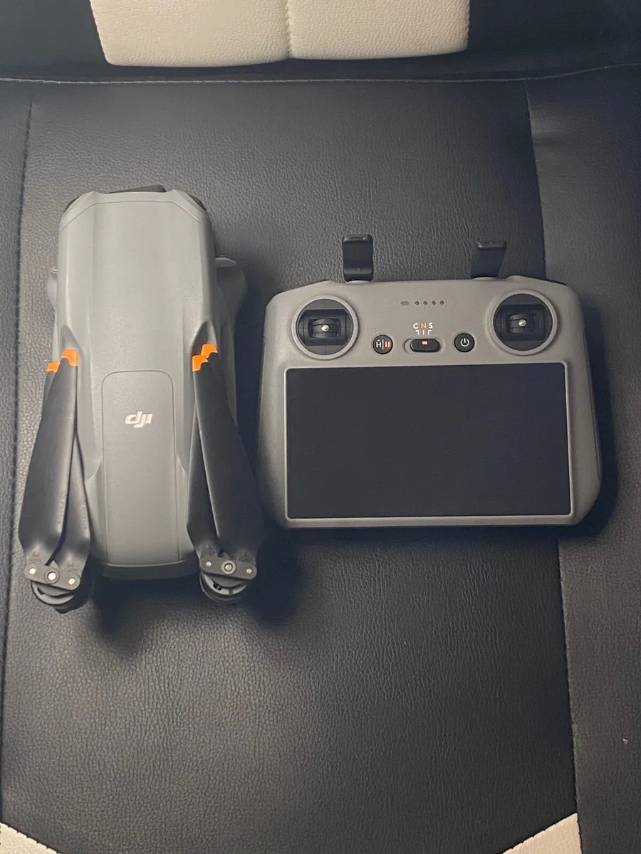 Dji Air 3 - Image 1