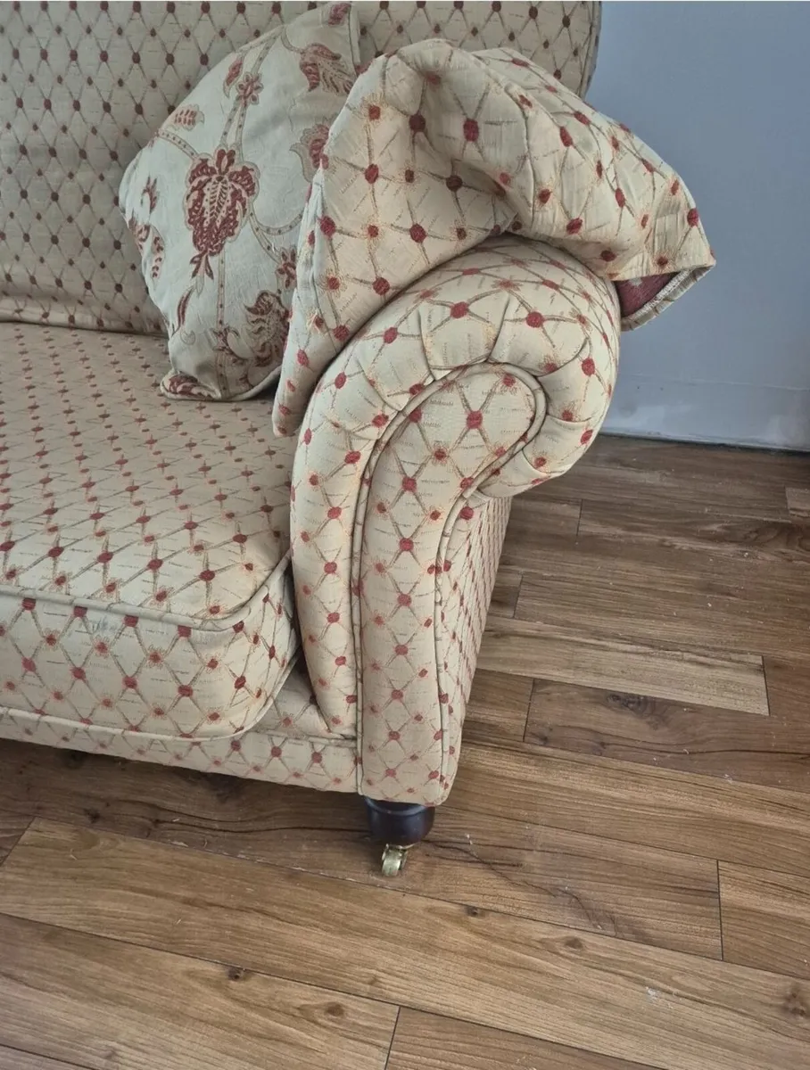 FINLINE Sofa and two arm chairs - Image 3