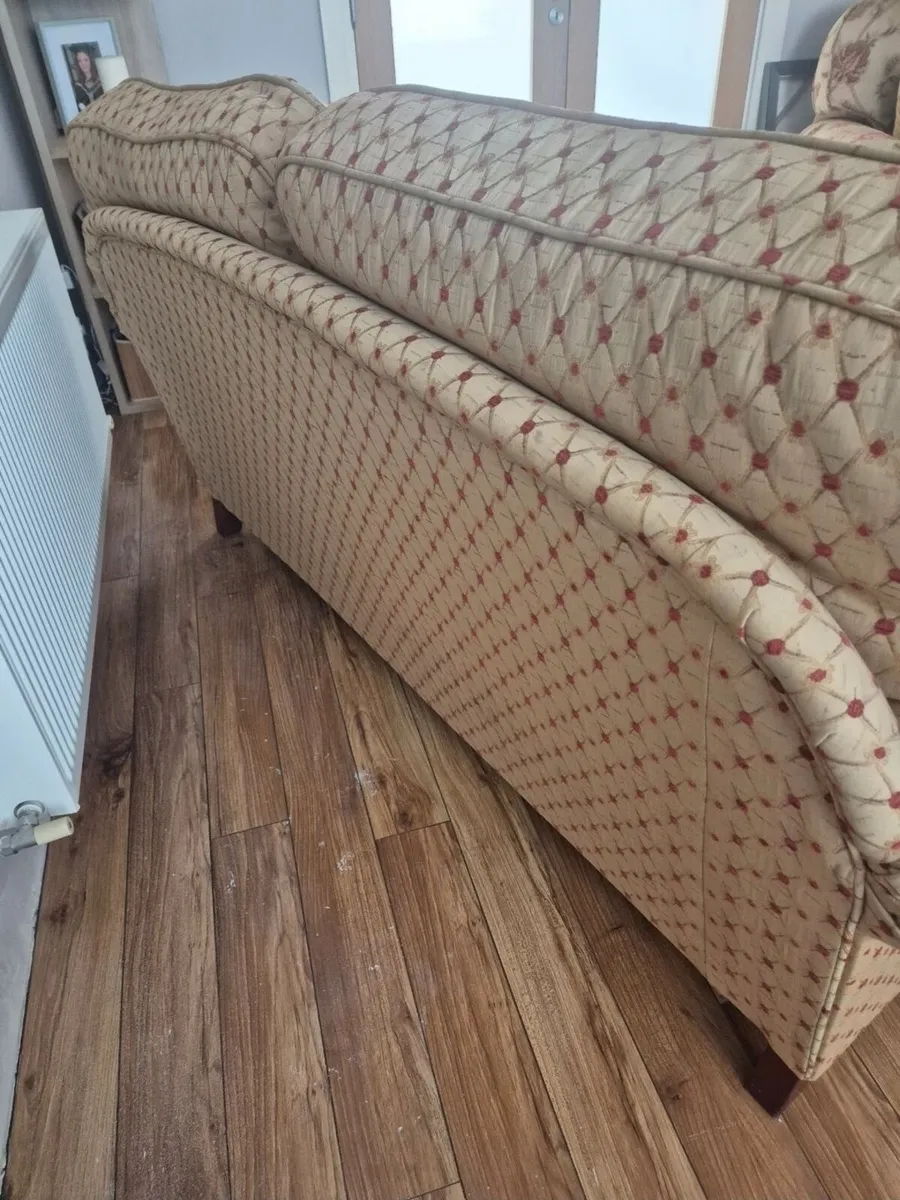 FINLINE Sofa and two arm chairs - Image 4