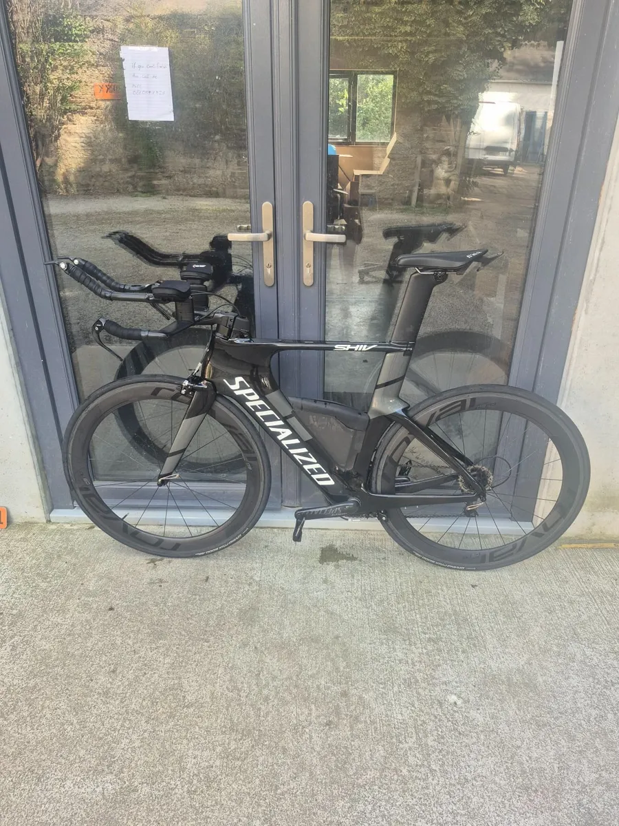 Specialized Shiv – Triathlon / Time Trial Bike - Image 1