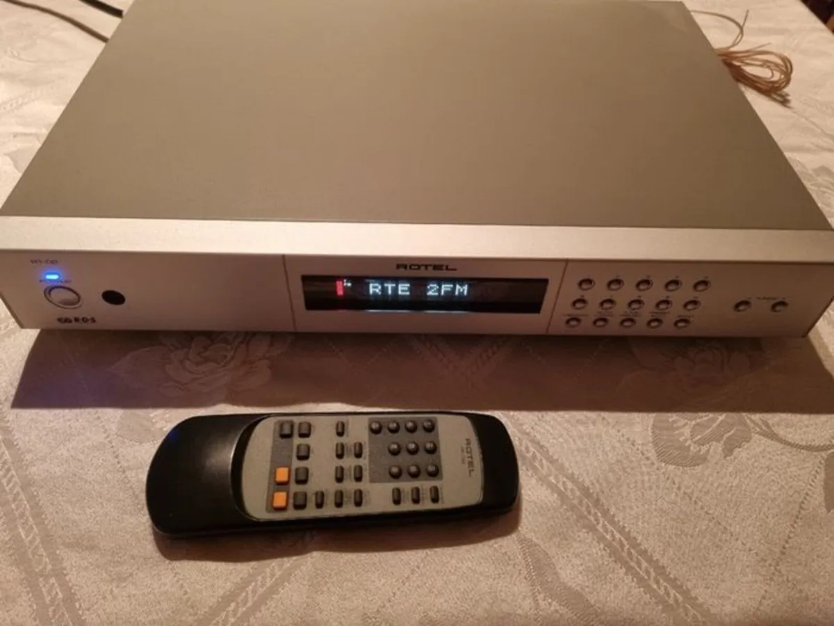 Rotel RT-02 Tuner - Image 4