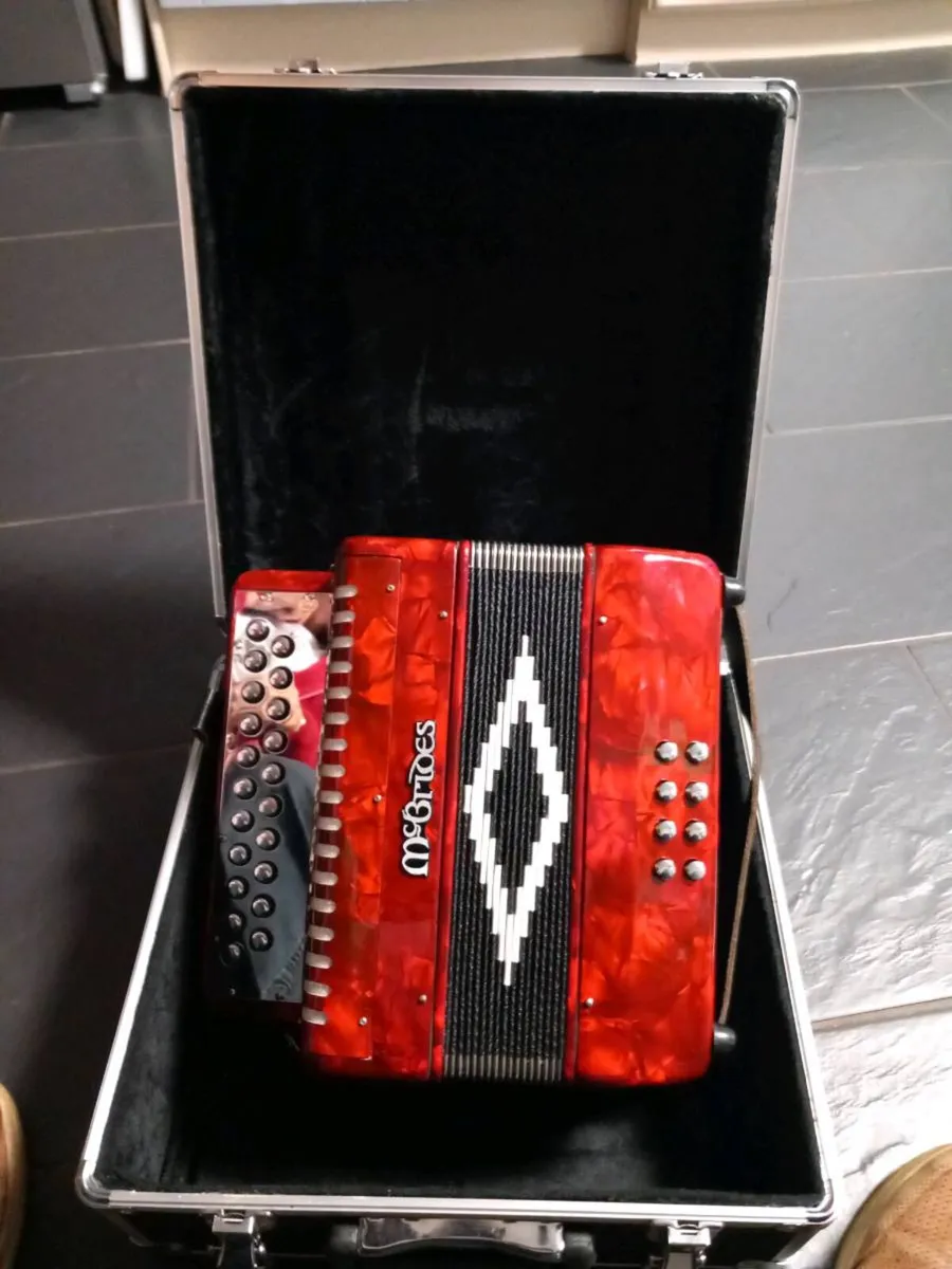 McBride button accordion - Image 1