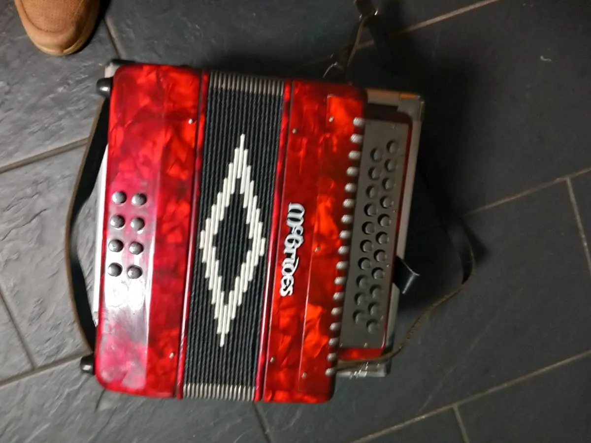 McBride button accordion - Image 4