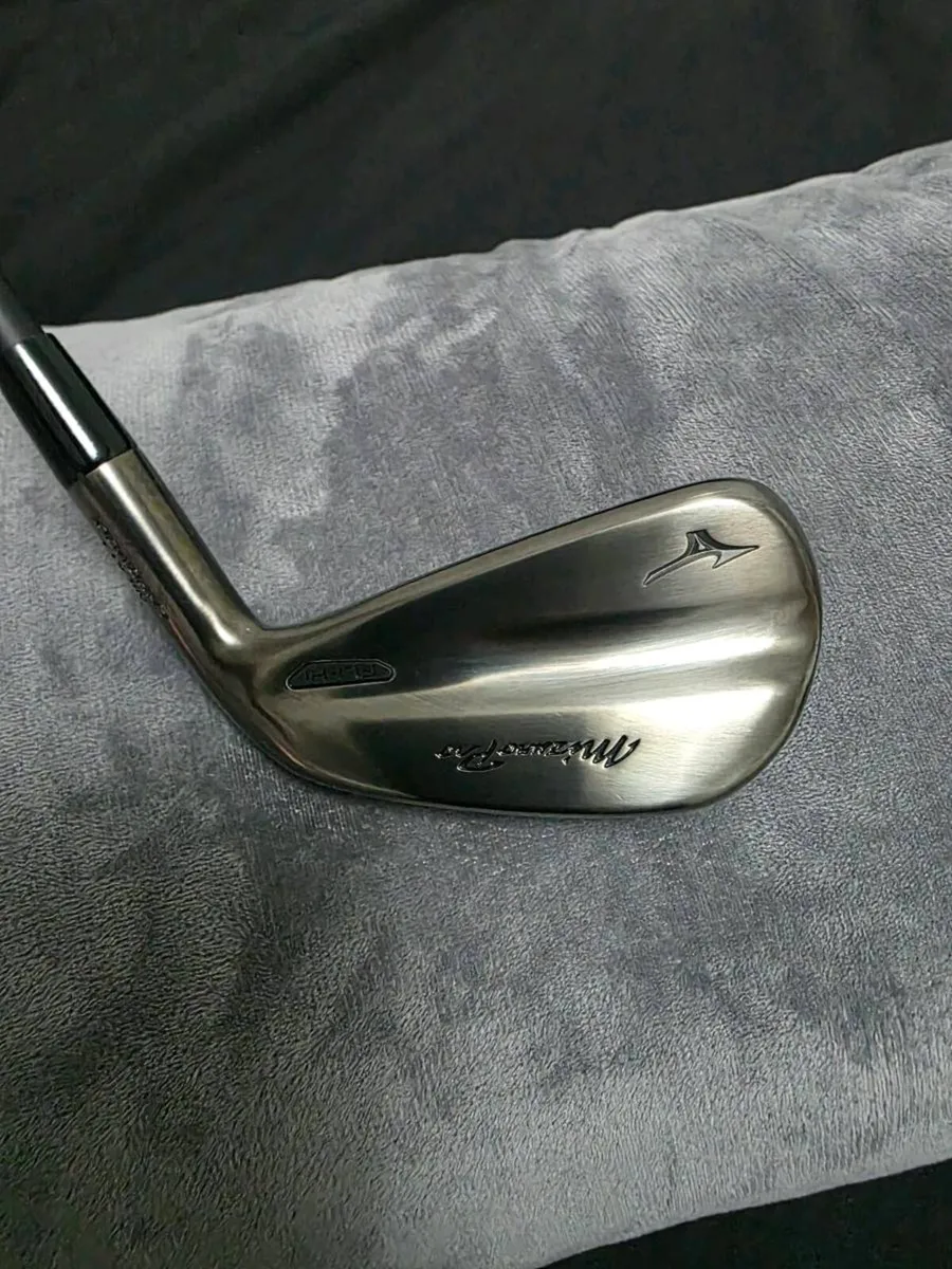 Mizuno Pro Hi-Fli 2 Iron - Image 1
