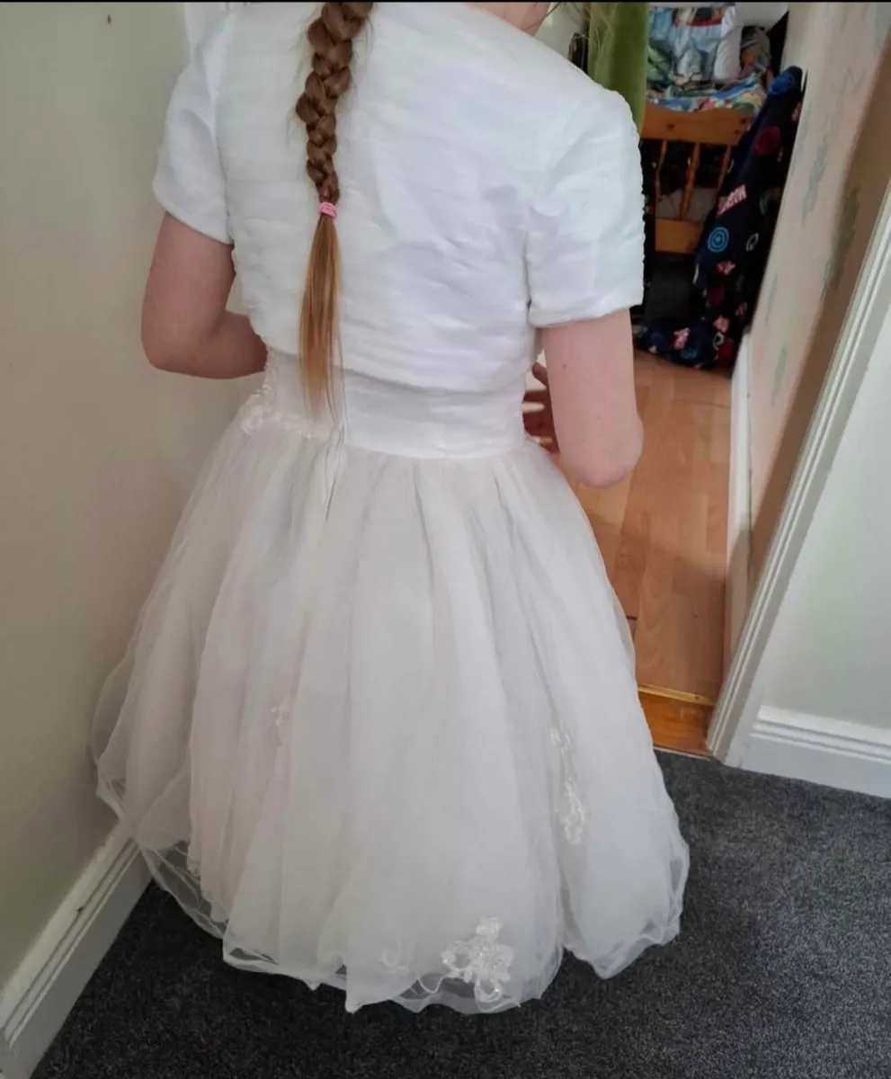 Communion dress - Image 4
