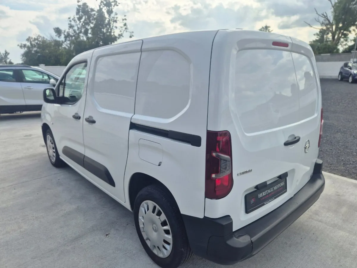 Opel Combo L1H1-1.5 100PS DIESEL 6SPEED MANUAL 100 - Image 4