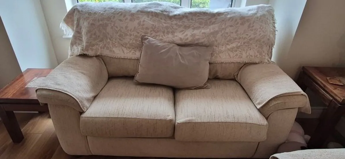 Sofas (2) - Image 2